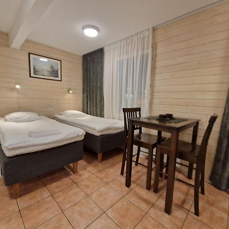 The Sleeping Bear Hotel Inari Bagian luar foto